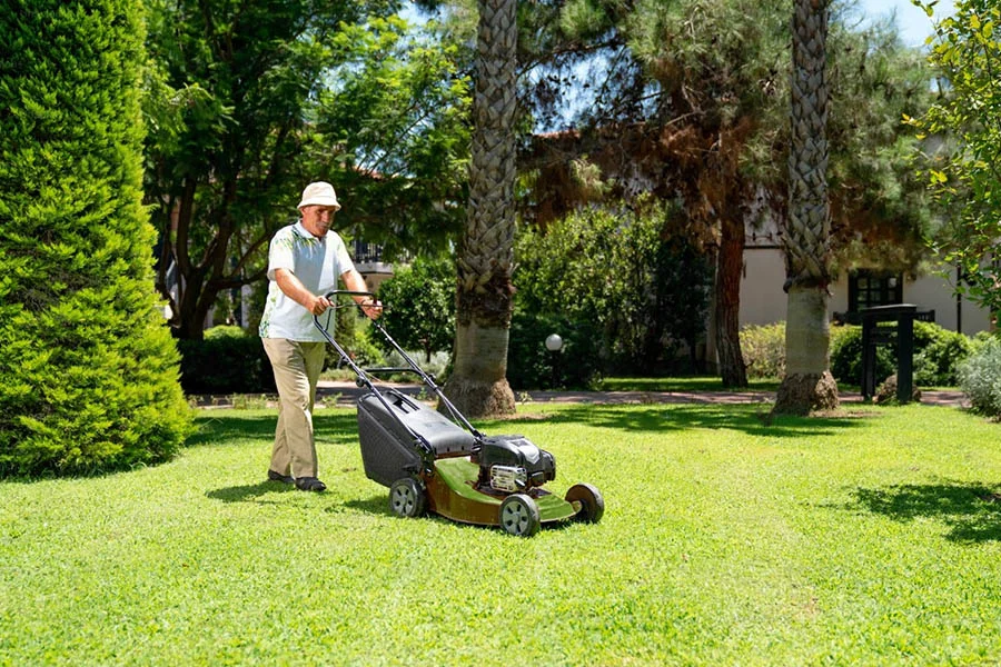 electric battery lawn mowers