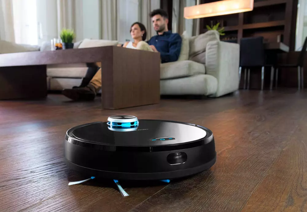 self cleaning robot vacuum and mop